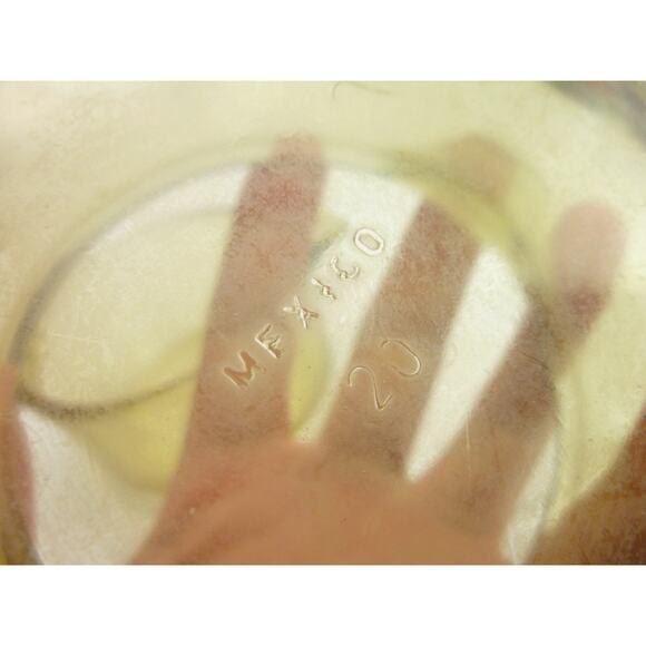 Pair of Gold Yellow Vintage Baking Dishes Ramekins Retro Kitchen Decor - Picture 4 of 4